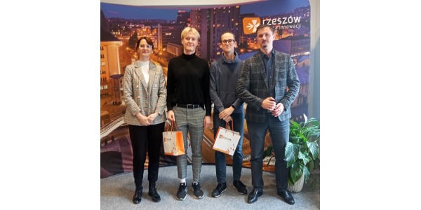 II miejsce naszych uczniów w konkursie prawnym fundacji „PASIEKA”